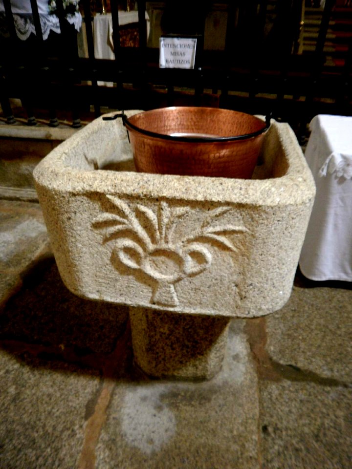 Caceres - Iglesia de Santiago 15