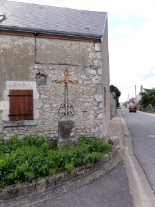 Cléry-Saint-André Croix Blondoux