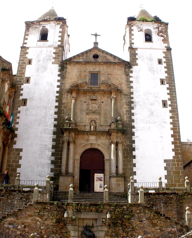 Caceres - Iglesia de San Francisco Javier 01