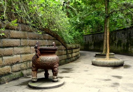 Circular mound - Wuhou Shrine - Chengdu, China - DSC05509