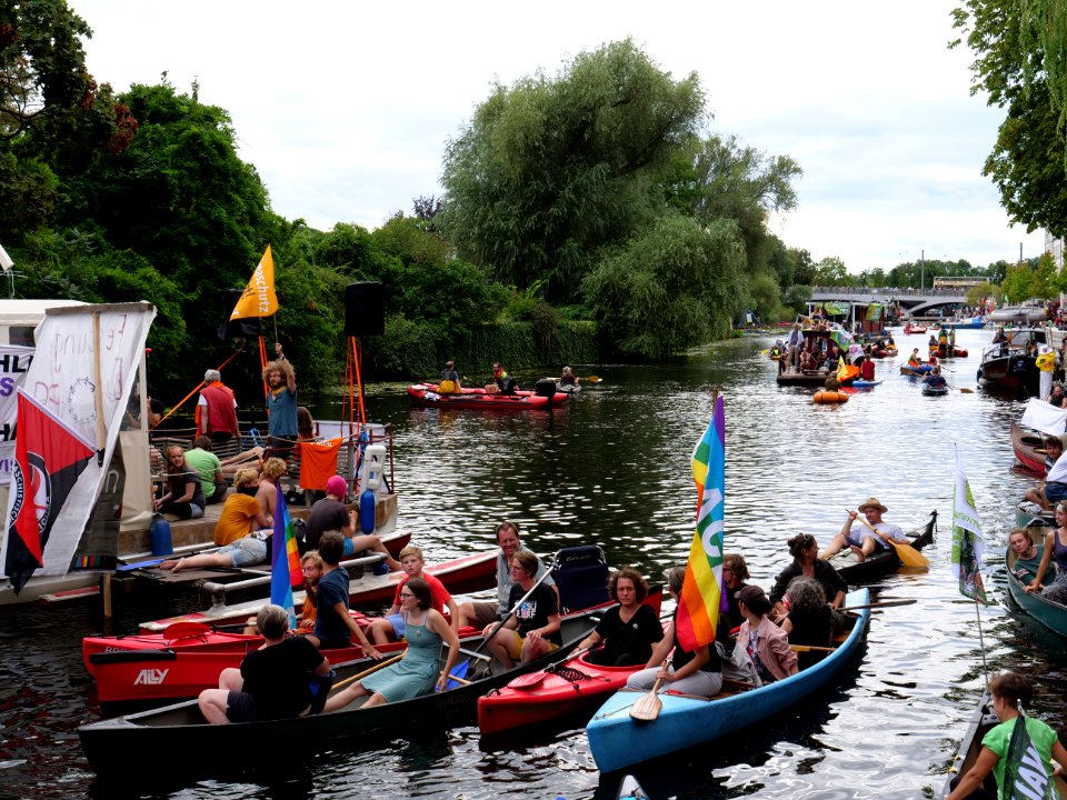 Coal and Boat demonstration 2019 215
