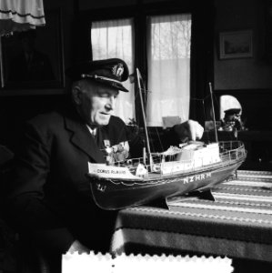 Coen Bot mensenredder van NZHR wordt op 23 februari 75 jaar, Bestanddeelnr 934-6124