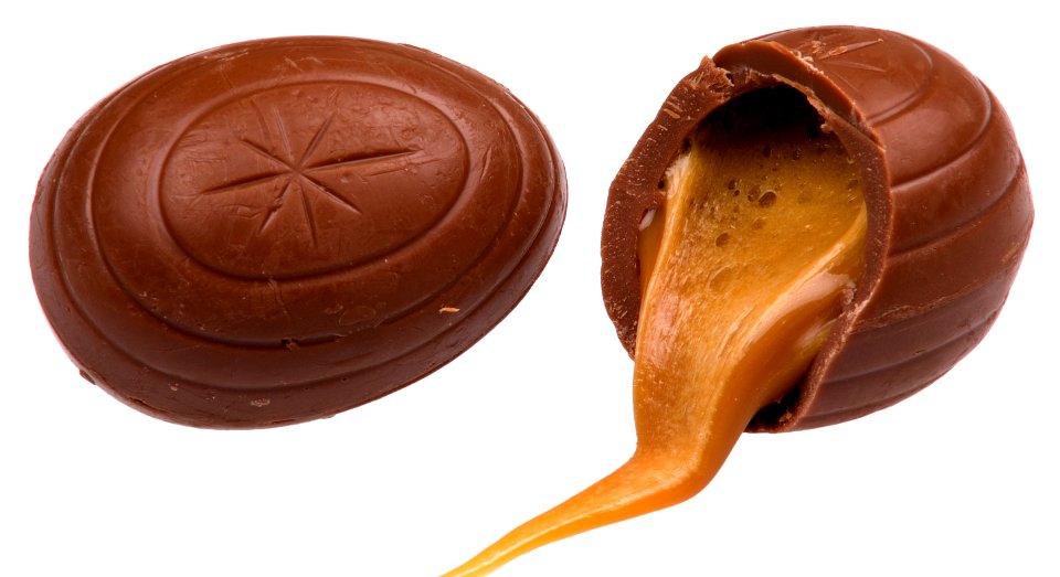 Cadbury-Caramel-Egg-Whole-&-Split