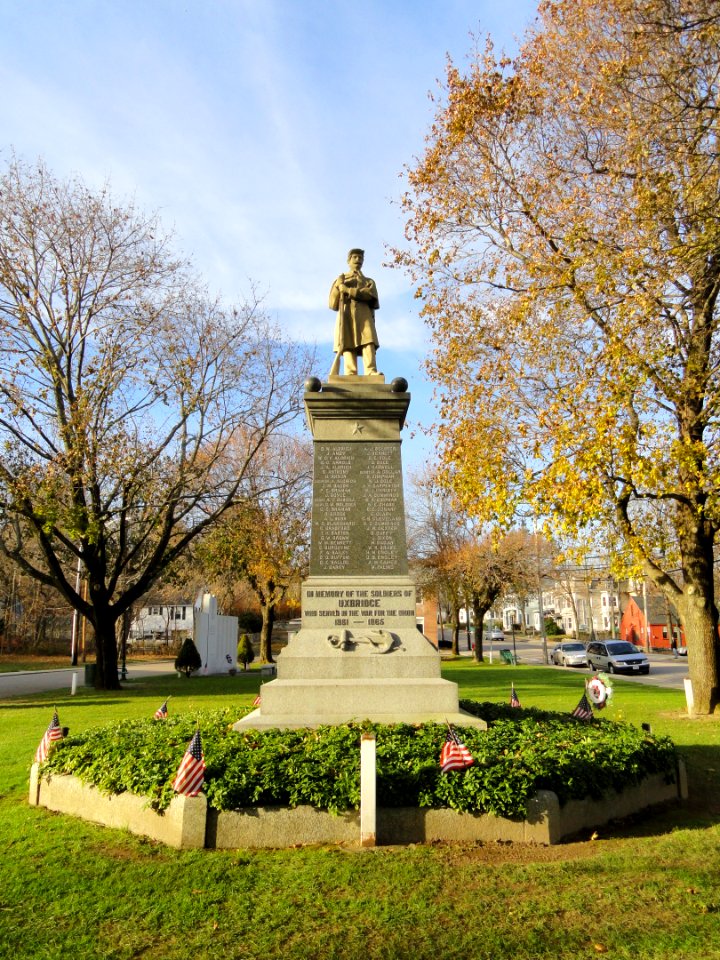 Civil War Memorial - Uxbridge, Massachusetts - DSC02826