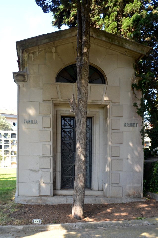 Blanes, Cementiri Municipal, Tomba 15