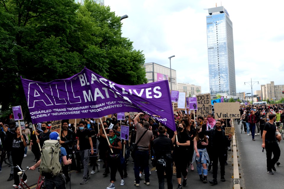 BlackLivesMatter protest Karl-Marx-Allee Berlin 2020-06-06 03