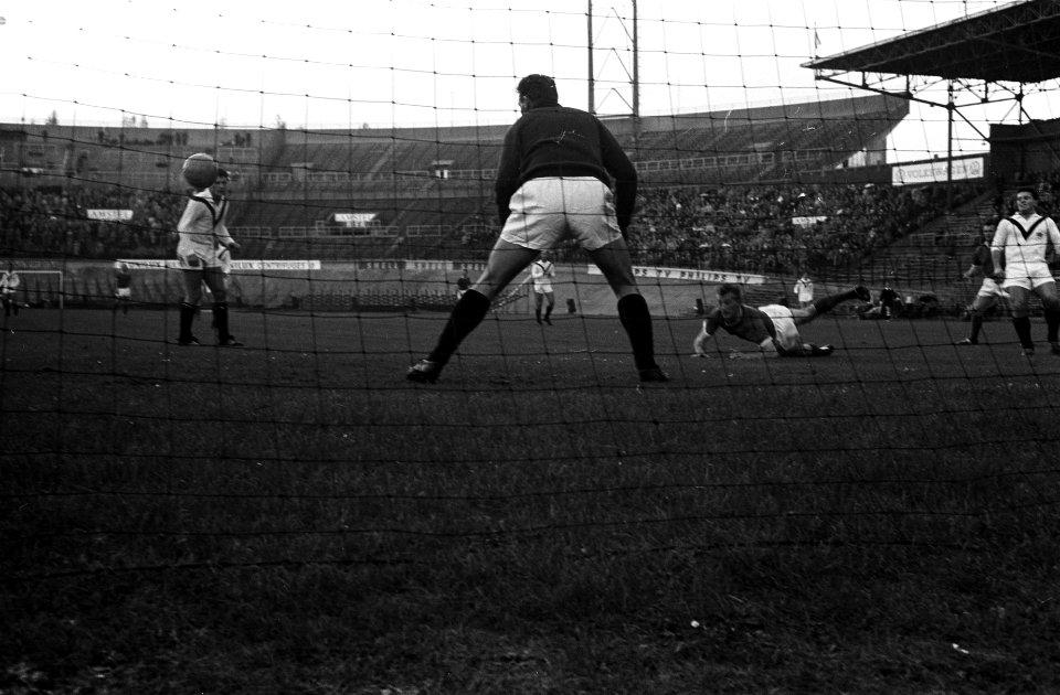 Blauw-Wit tegen Heracles 4-1, speelmomenten, Bestanddeelnr 914-4528
