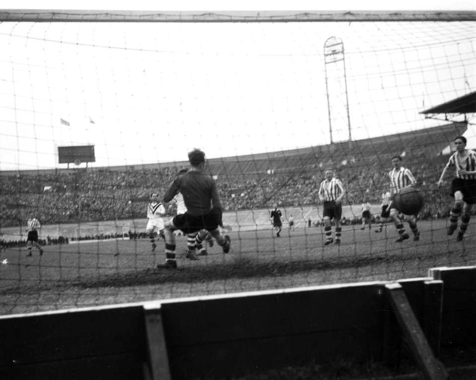 Blauw-Wit tegen PSV 3-1 derde doelpunt, Bestanddeelnr 904-6109