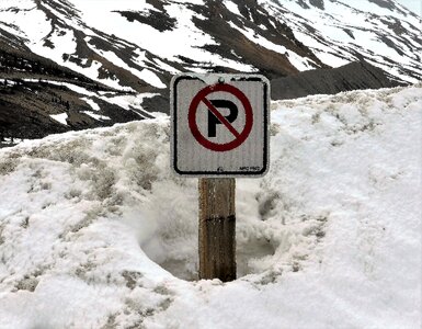 Parking snow winter
