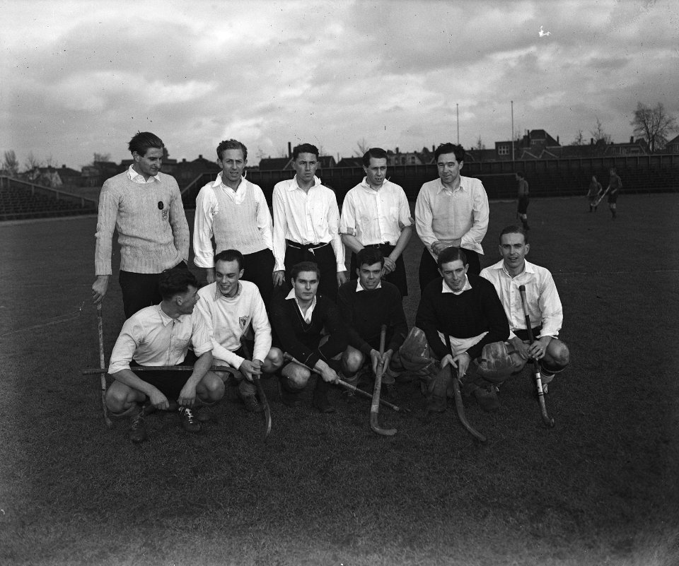 Britse bezettingszone hockeyteam van Amsterdam, Bestanddeelnr 901-4300