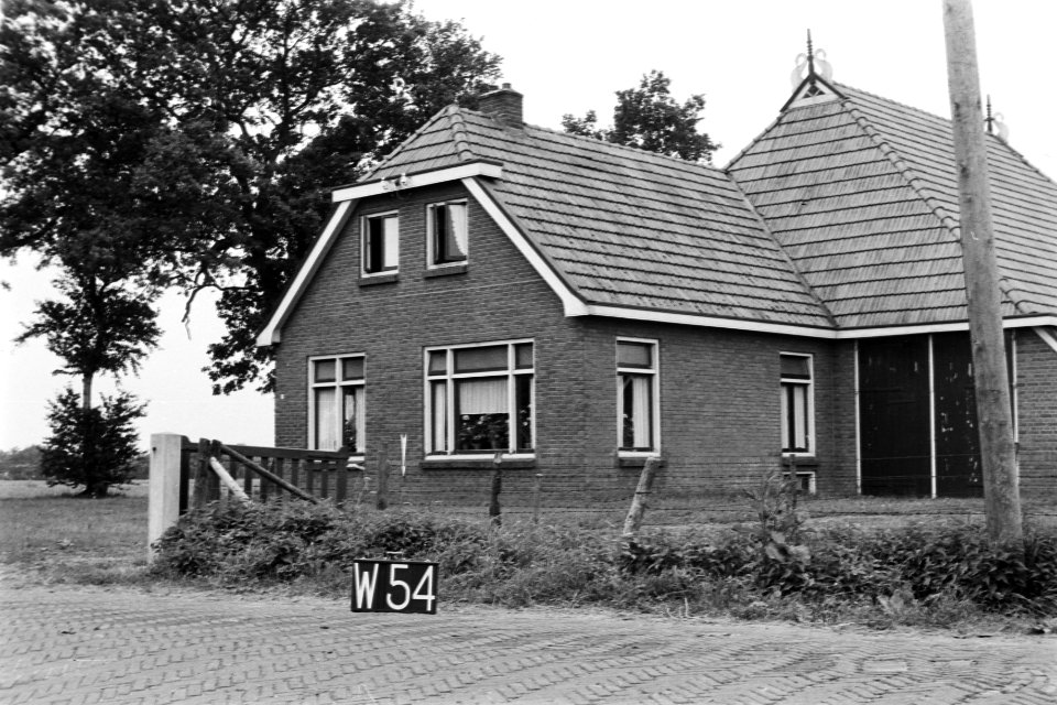 Boerderij te Wolvega (ruilverkaveling Linde-Zuid), Bestanddeelnr 170-2067