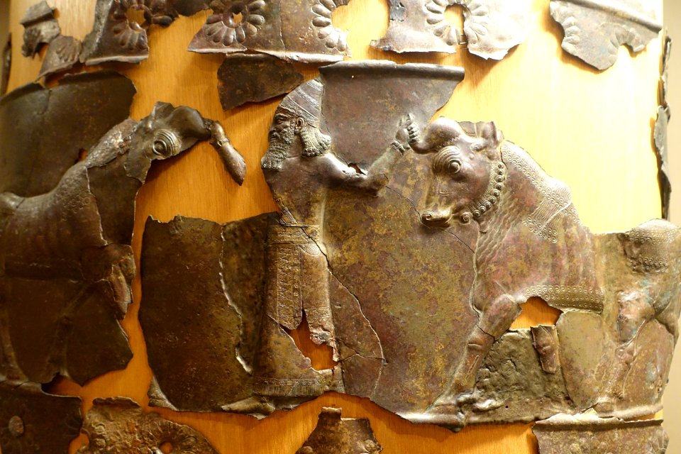 Bronze bands, detail - Shamash Temple, Palace of Sargon II, Khorsabad - Oriental Institute Museum, University of Chicago - DSC07563