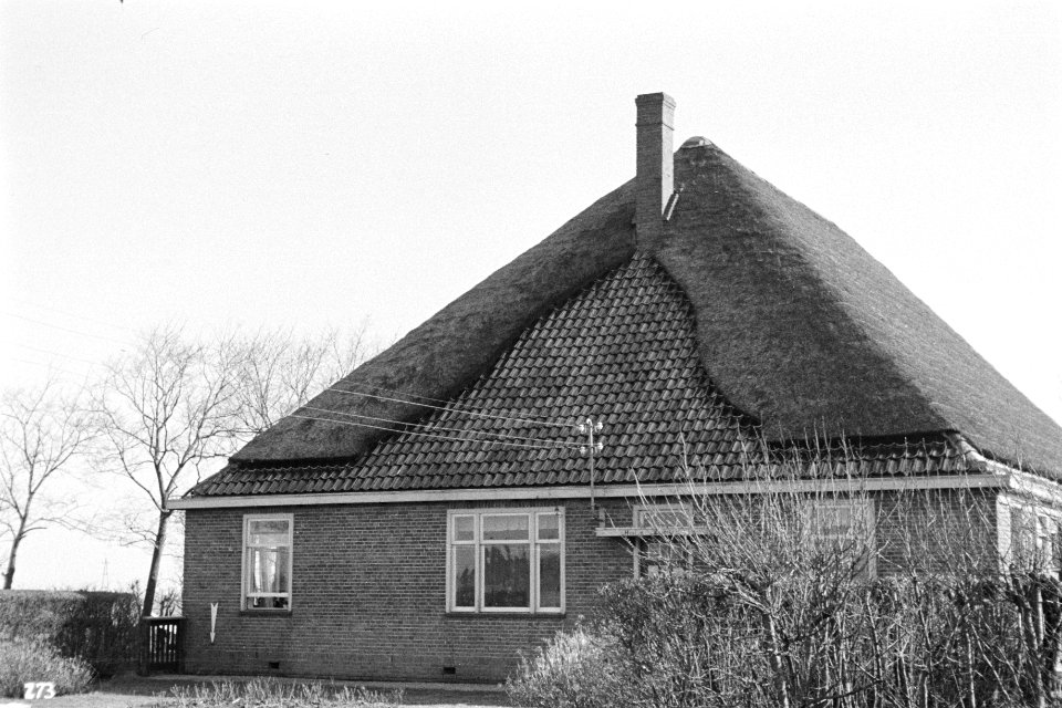 Boerderij te Zijpe (ruilverkaveling Zijpe- en Hazepolder), Bestanddeelnr 170-1544