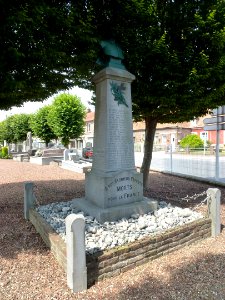 Boëseghem (Nord, Fr) monument aux morts