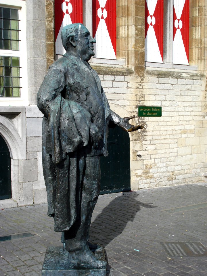 BergenopZoom, Anton van Duinkerken