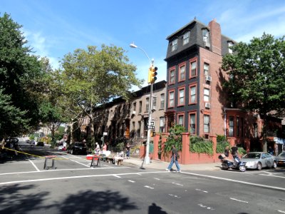 Bergen St & Carlton Av jeh