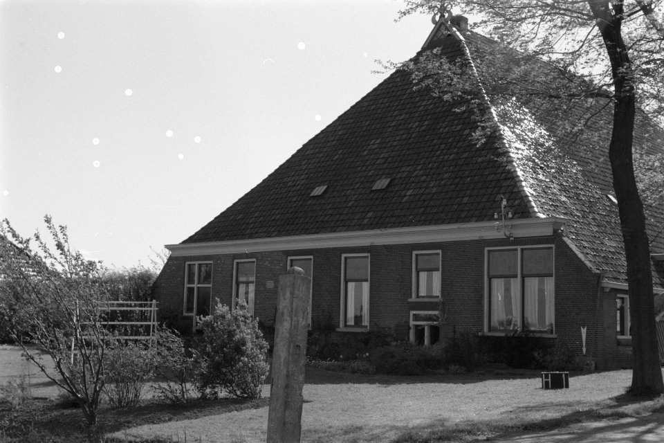Boerderij bij Hindeloopen (ruilverkaveling Stavoren-Noordermeerpolder), Bestanddeelnr 170-2776