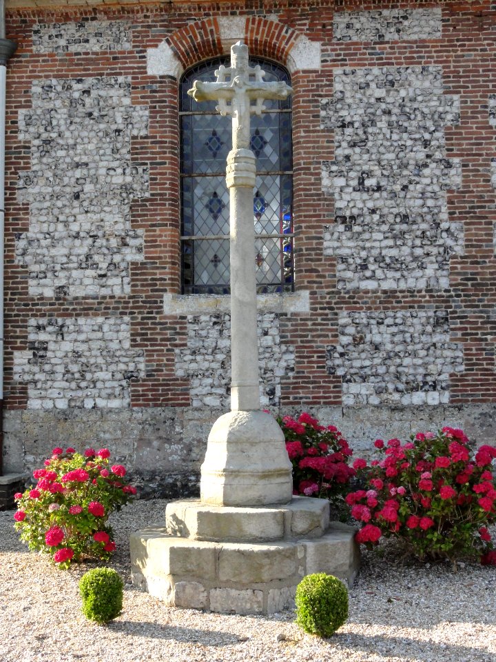 Bennetot (Seine-Mar.) croix de cimetière, recto