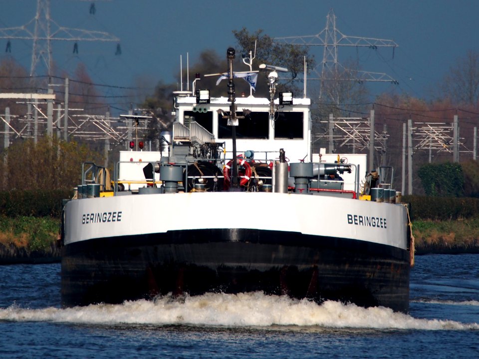 Beringzee, ENI 06002705 op het Amsterdam-Rijn kanaal, foto 4