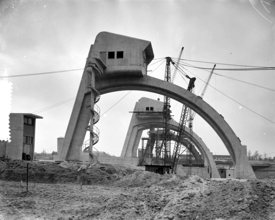 Bouw stuwcomplex Lek-Hagestein, Bestanddeelnr 910-8286