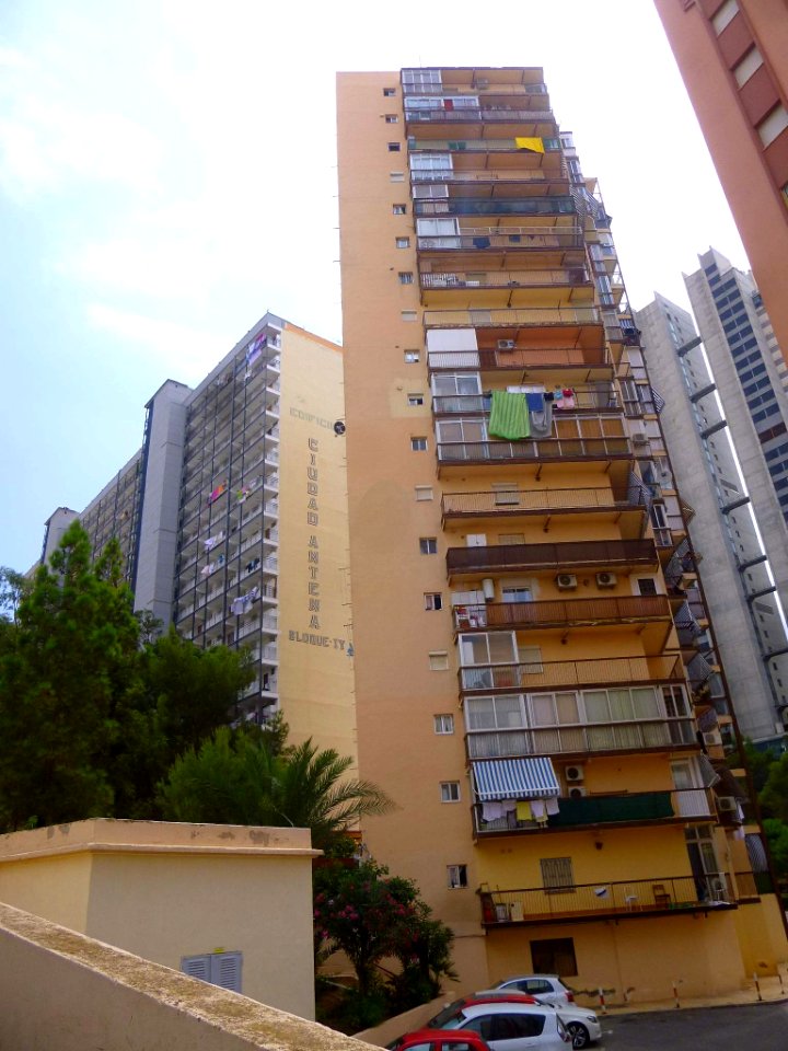 Benidorm - Urbanización Ciudad Antena 2