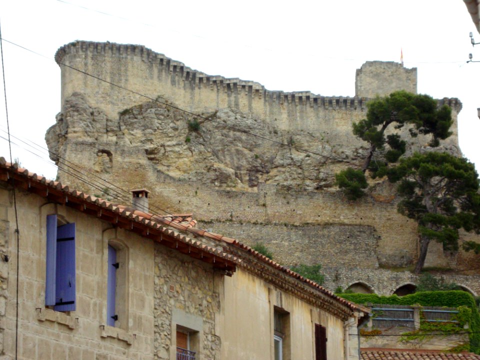 Boulbon (Bouches-du-Rhône, Fr) forteresse