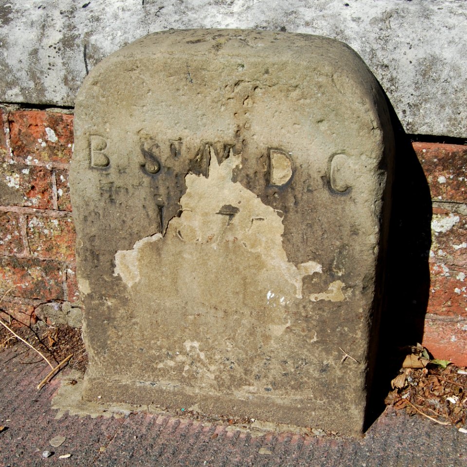 Boundary Stone at Elm Grove, Brighton (September 2018)