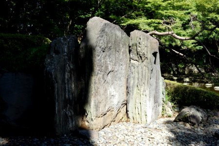 Byobu-iwa (picture screen rock) - Koishikawa Korakuen - DSC09313