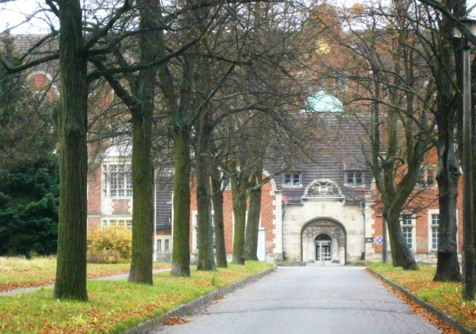 Buch Karower Straße EingangKKH