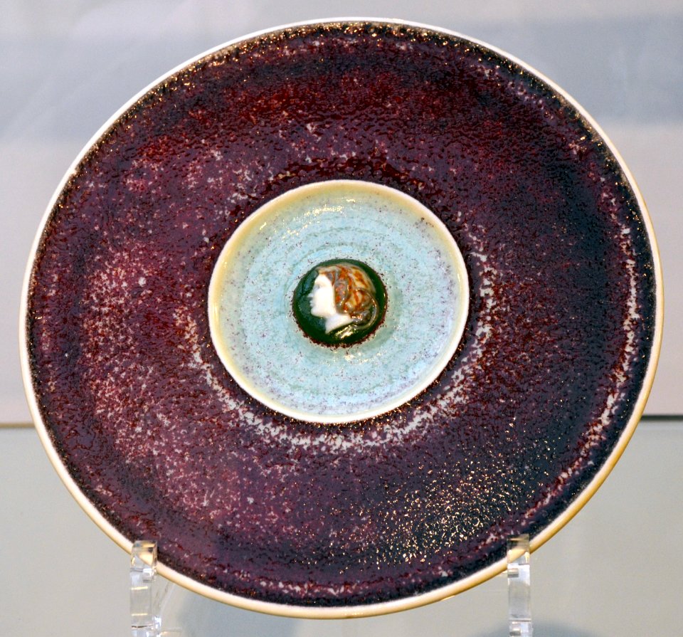 Céramique Taxile Doat Gemeentemuseum Den Haag 16022016 2 (cropped)