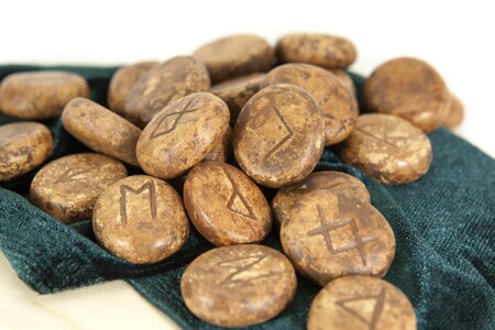 The consignment a few runes