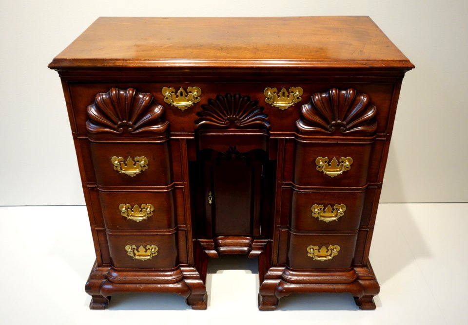 Bureau Table, Newport, Rhode Island, 1745-1755, probably Job Townsend or Christopher Townsend, mahogany with white pine - Chazen Museum of Art - DSC02527