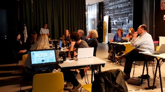 Brussel-Edit-a-thon Amnesty International Vlaanderen op 20 mei 2018 (6)