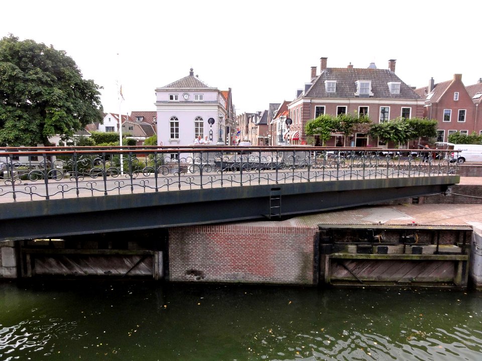 Brug Grote zeesluis Muiden