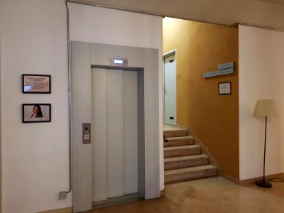 Brussels-BeCentral stairs (1)