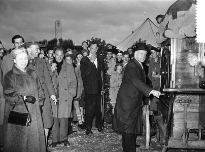 Burgemeester d'Ailly van Amsterdam opent Palusta ´55 een padvindersstad op het, Bestanddeelnr 907-1769