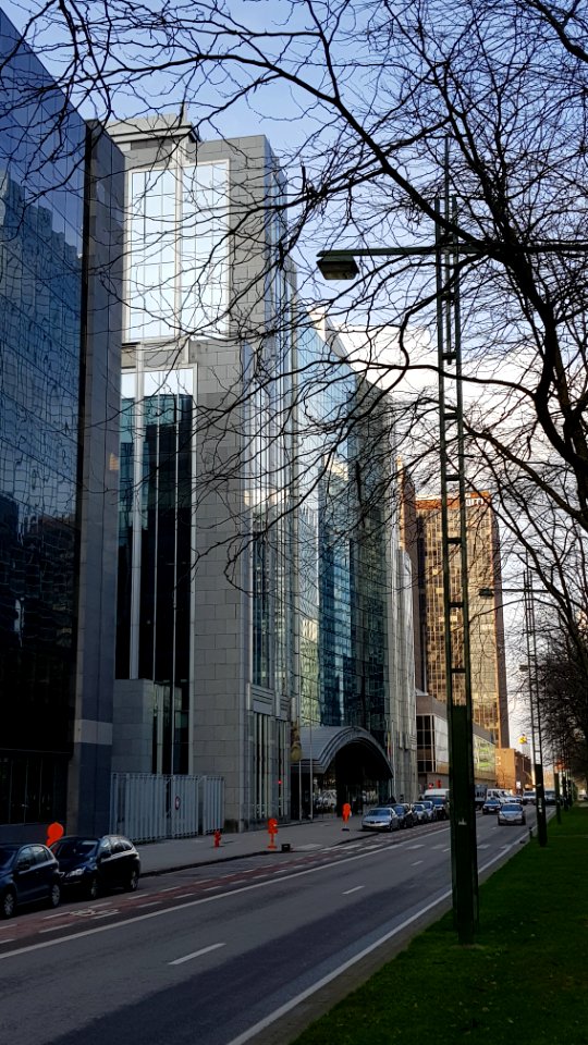 Brussel-Graaf de Ferrarisgebouw (1)