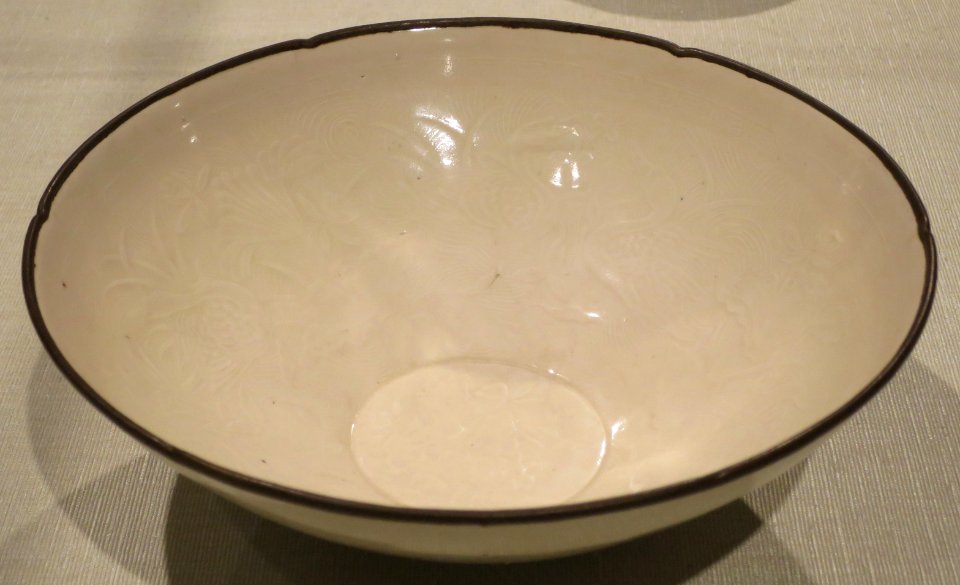 Bowl, Southern Song dynasty, glazed porcelain, Honolulu Museum of Art, 2235.1