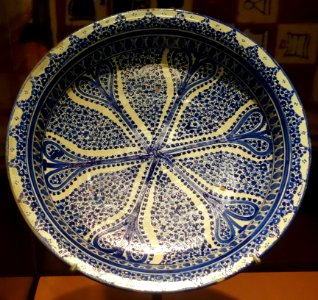 Bowl, Tangier and Fas, Morocco, late 1800s, clay, glaze, resin - National Museum of Natural History, United States - DSC00419