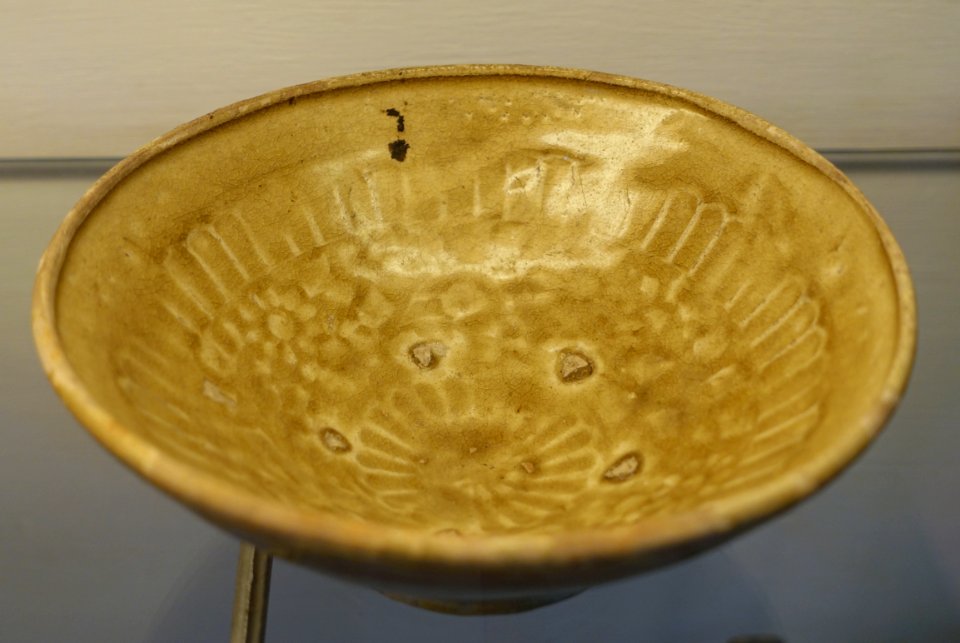 Bowl, Ly dynasty, 11th-13th century AD, stoneware - Museum of Vietnamese History - Ho Chi Minh City - DSC06175