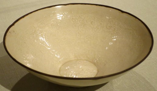 Bowl, Southern Song dynasty, glazed porcelain, Honolulu Museum of Art, 2272.1