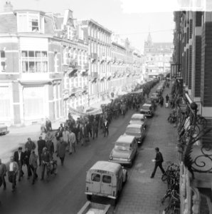 Bouwvakkers demonstreren in Amsterdam, Bestanddeelnr 916-9471