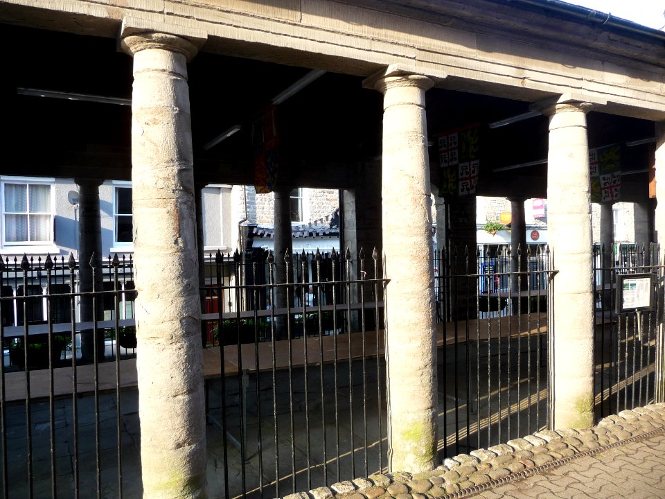Butter Market, Hay-on-Wye 02