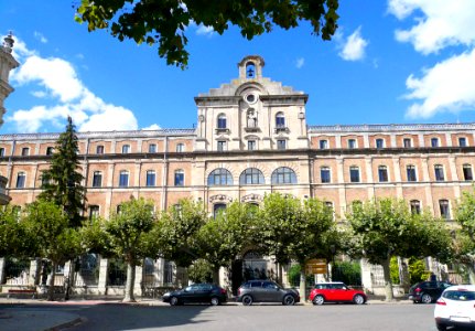 Burgos - Facultad de Teología del Norte de España (Antigua Universidad Pontificia) 03