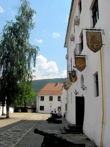 Brasov Fortress courtyard 13