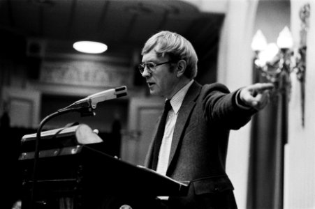Bram Stemerdink (PvdA) aan het woord, Bestanddeelnr 930-5296