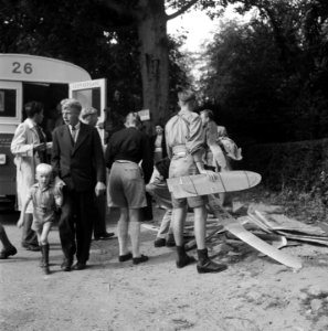 Zweefvliegen te Velp. Modellen, Bestanddeelnr 902-9510