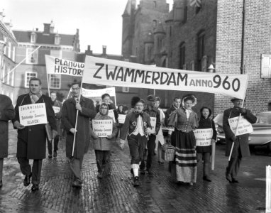 Zwammerdam demonstreerde in Den Haag voor zijn onafhankelijkheid, Bestanddeelnr 914-7547