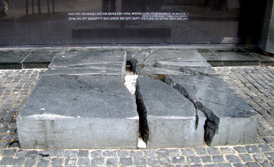 Zygielbojm monument Warsaw 3