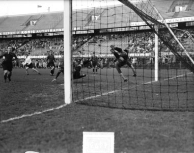 Zwaluwen tegen Rode Duivels 2-4 spelmoment, Bestanddeelnr 904-4736